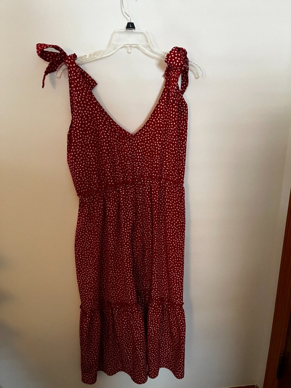 GENTLY USED} Cozy Casual Red & White Pattern Sundress / Size L - Picture 2 of 9